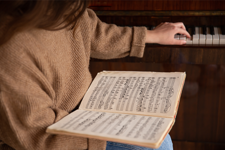 Songs-of-Hope_img_01.png